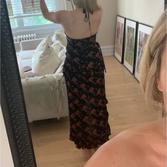 Forever 21 Flowered Wrap Dress Small 🌺 - Picture 2 of 4